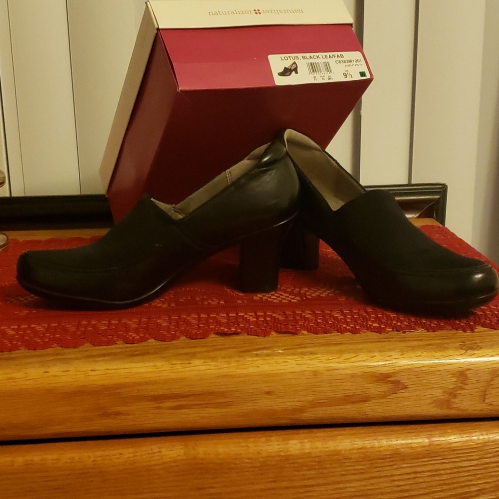 Brand New Naturalizer Black Shoes